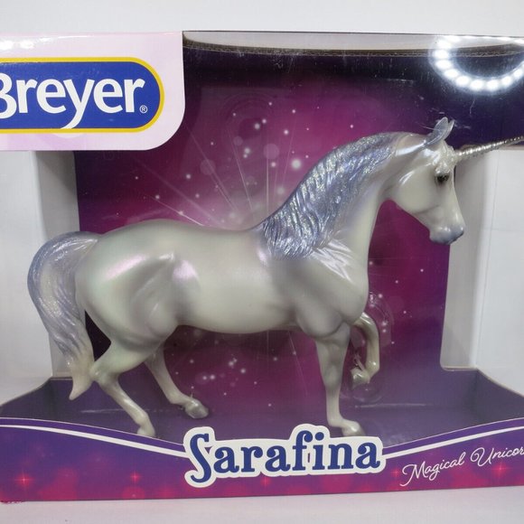 Breyer Sarafina Magical Unicorn w/ Glitter Classic Model Horse Figure 97267 NEW - Picture 6 of 7